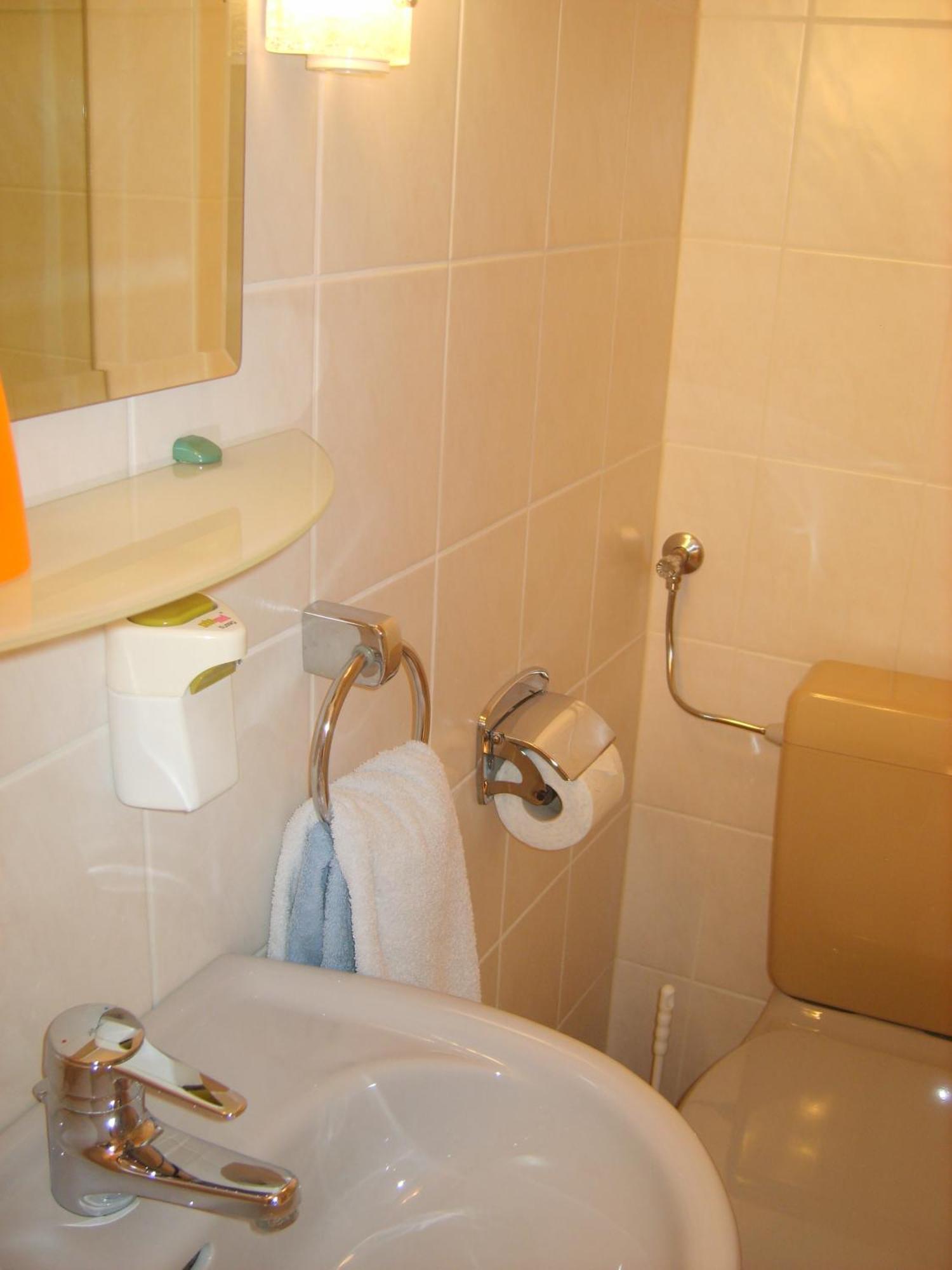 Landhotel Sperlingsberg Crimmitschau المظهر الخارجي الصورة