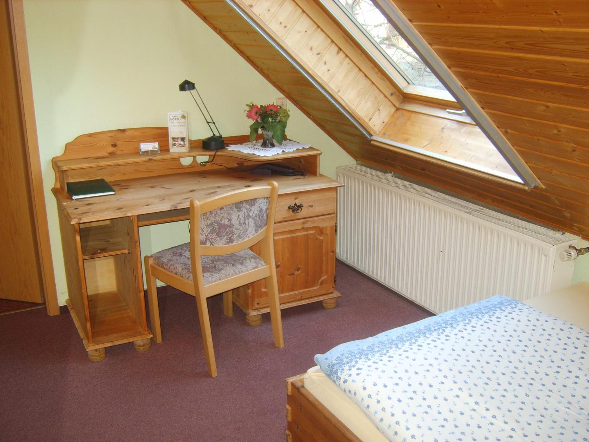 Landhotel Sperlingsberg Crimmitschau المظهر الخارجي الصورة
